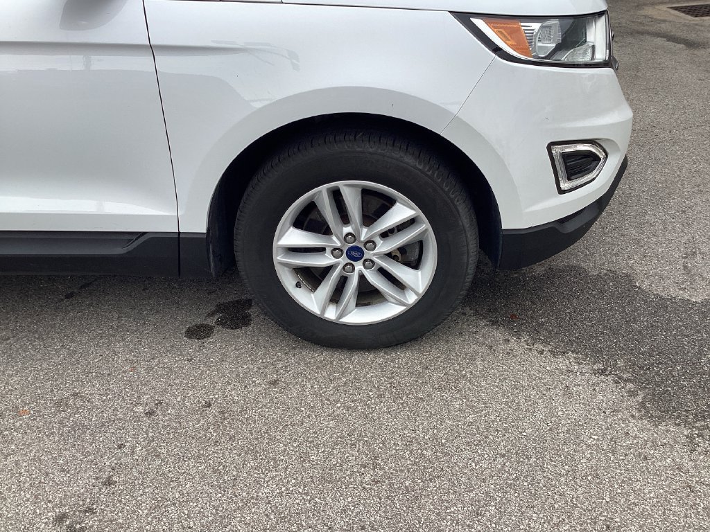 Used 2017 Ford Edge SEL w/ Equipment Group 201A AWD/4WD image 24