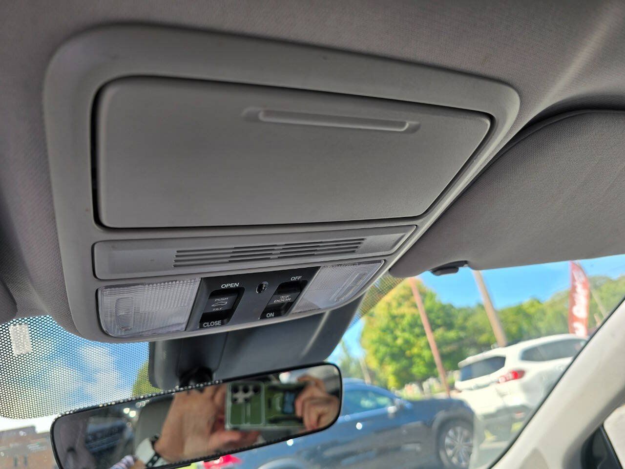 Used 2018 Honda Odyssey EX-L image 22