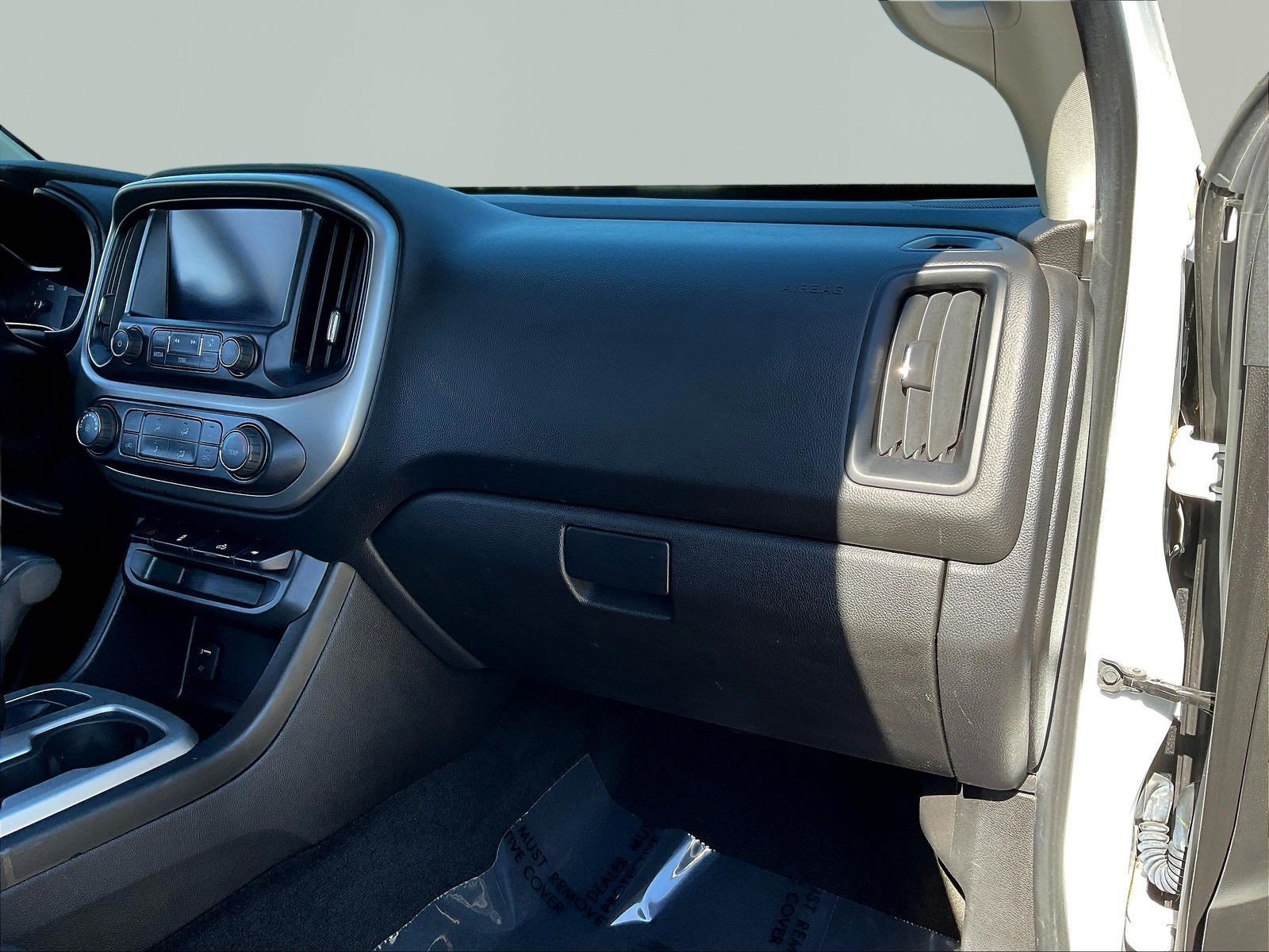 Used 2018 Chevrolet Colorado LT RWD image 27