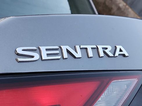 Used 2024 Nissan Sentra SV image 28