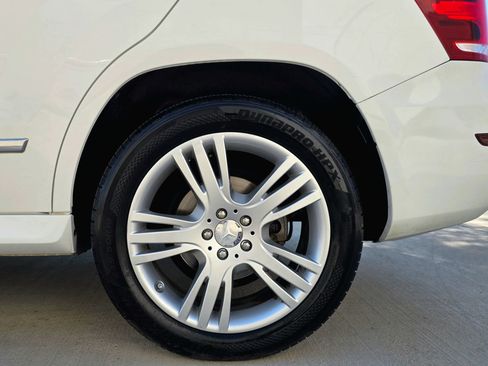 Used 2014 Mercedes-Benz GLK 350 2WD image 46