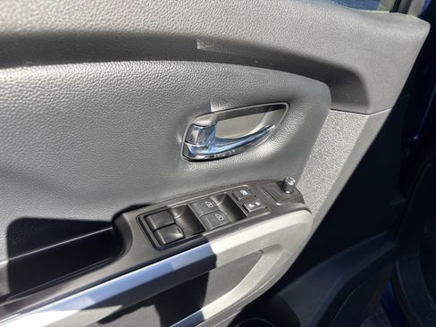 Used 2017 Nissan Titan PRO-4X image 13