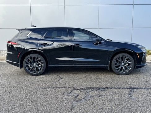 Certified 2025 Toyota Crown Signia image 38