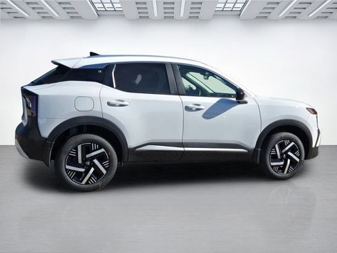 New 2026 Nissan Kicks SV FWD image 3