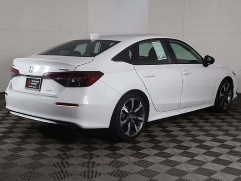 Used 2025 Honda Civic Sport image 10