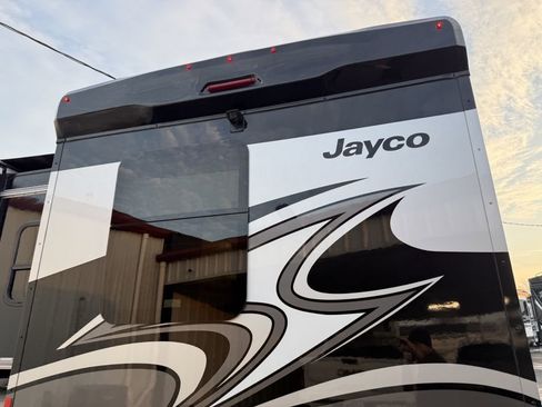 Used 2019 Mercedes-Benz Sprinter 170 image 32