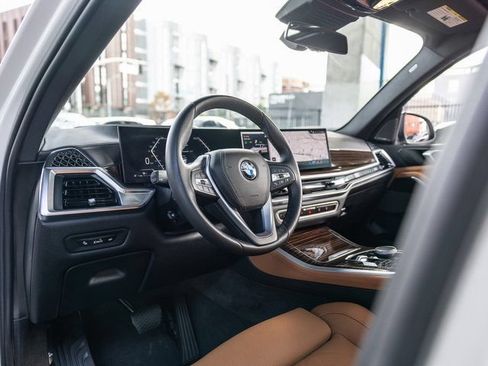 Used 2026 BMW X5 xDrive40i AWD/4WD image 4