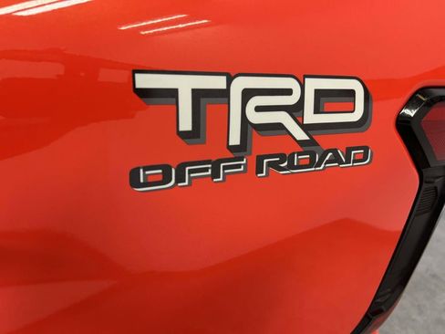 Used 2024 Toyota Tacoma TRD Off-Road w/ TRD Off Road Upgrade Package AWD/4WD image 11