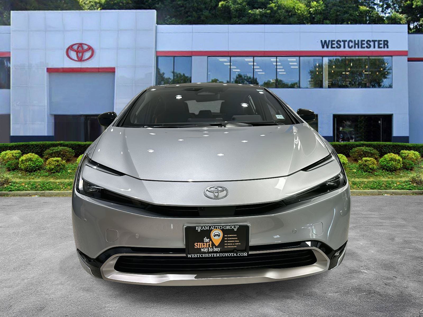 Used 2025 Toyota Prius Plug-In Hybrid w/ Limited Premium Package FWD image 7