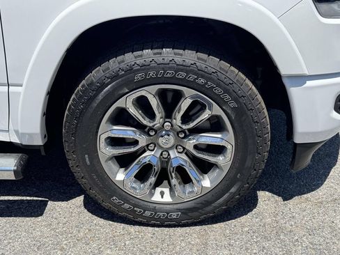Used 2021 RAM 1500 Laramie w/ Sport Appearance Package AWD/4WD image 8