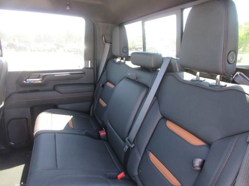 New 2026 GMC Sierra 2500 AT4 w/ AT4 Premium Plus Package AWD/4WD image 14