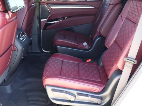 Used 2026 Cadillac Escalade Sport w/ LPO, Floor Liner Package image 29