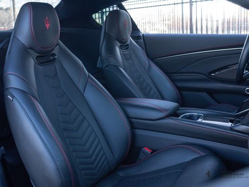 Used 2024 Maserati GranTurismo Trofeo image 22