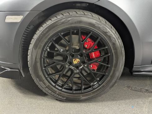 Used 2021 Porsche Macan GTS AWD/4WD image 10