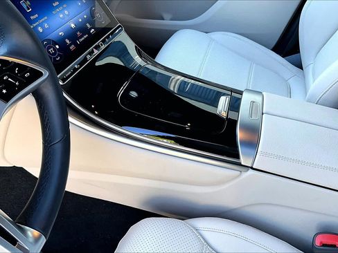 Used 2024 Mercedes-Benz GLC 300 GLC 300 image 16