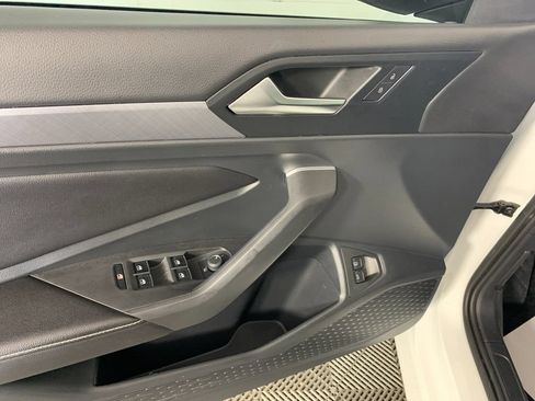 Used 2023 Volkswagen Jetta SE w/ Panoramic Sunroof Package FWD image 14