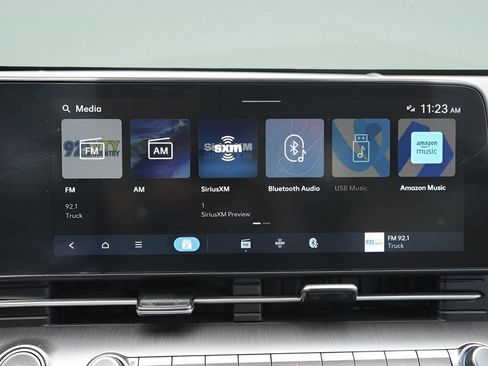 Certified 2024 Hyundai Kona Limited FWD image 34