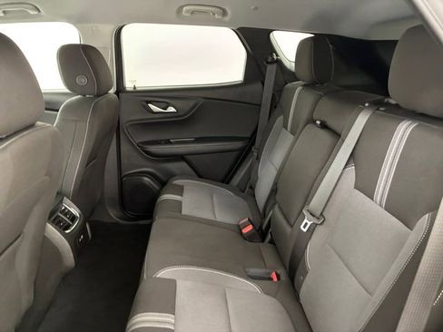 Certified 2025 Chevrolet Blazer LT w/ Convenience Package AWD/4WD image 18