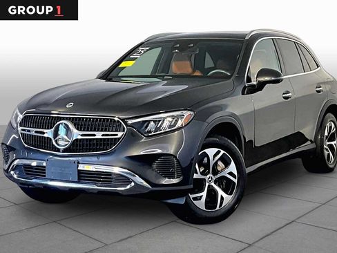 Used 2025 Mercedes-Benz GLC 350e 4MATIC image 1