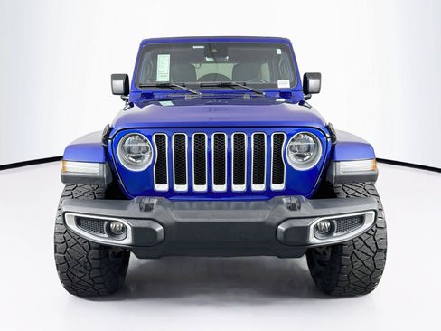 Used 2019 Jeep Wrangler Unlimited Sahara AWD/4WD image 9