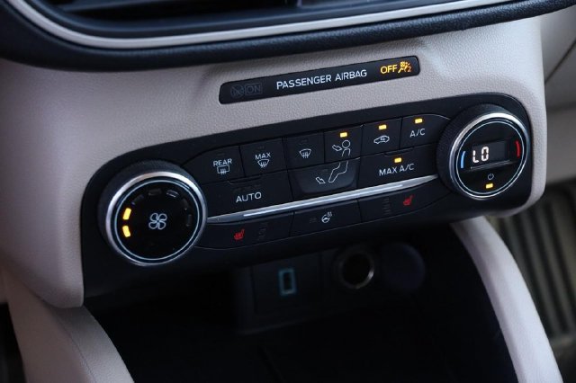 Certified 2020 Ford Escape SEL FWD image 21