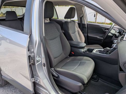 Certified 2023 Toyota RAV4 XLE AWD/4WD image 21