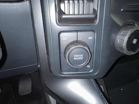 Used 2025 Ford F150 STX w/ Equipment Group 200A image 17