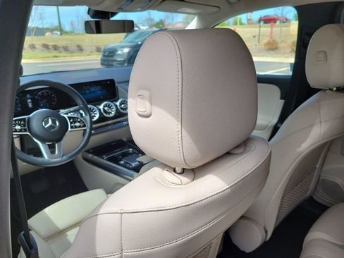 Used 2021 Mercedes-Benz GLA 250 image 13