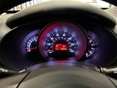 Used 2017 Kia Soul image 17