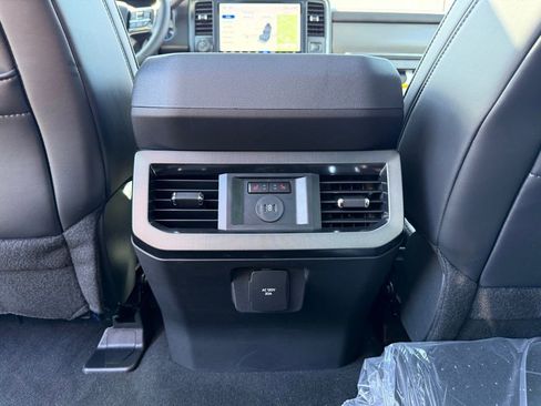 New 2025 Ford F350 Platinum image 32