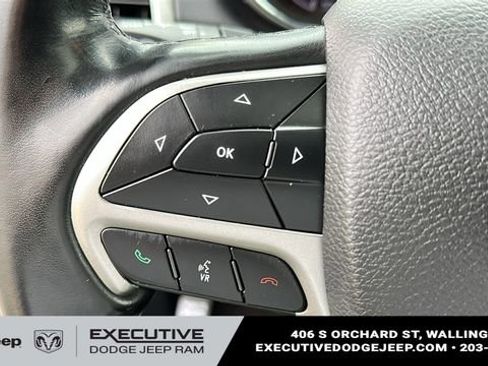 Used 2022 Jeep Grand Cherokee Limited w/ Tech Group image 12