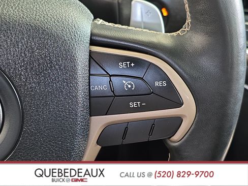 Used 2017 Jeep Grand Cherokee Limited AWD/4WD image 14