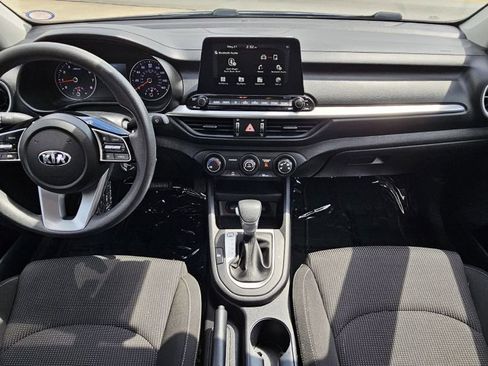 Used 2020 Kia Forte LXS FWD image 12