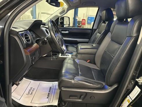 Used 2019 Toyota Tundra Limited w/ Limited Premium Package AWD/4WD image 12