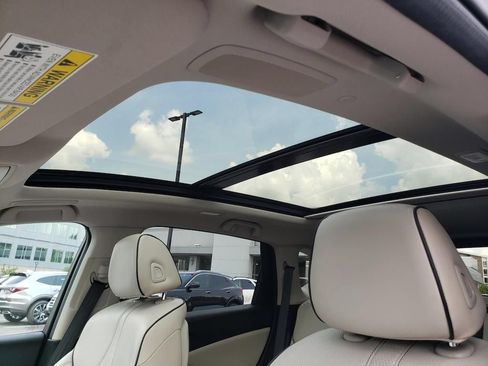 Certified 2025 Acura RDX SH-AWD w/ Advance Package image 33