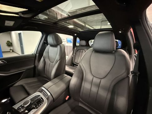 Used 2019 BMW X5 xDrive40i w/ Convenience Package AWD/4WD image 48