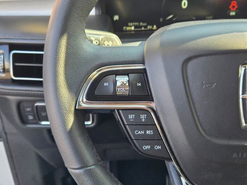 Certified 2022 Lincoln Nautilus AWD w/ Premium Package image 30