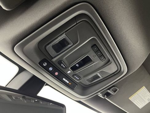 Used 2021 Chevrolet Silverado 1500 LTZ image 26