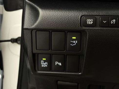 Used 2015 Lexus RC F w/ Performance Package RWD image 20