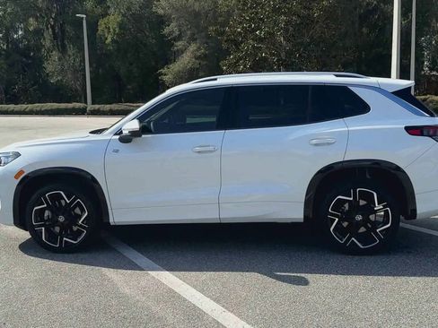 New 2026 Volkswagen Tiguan SEL R-Line image 5