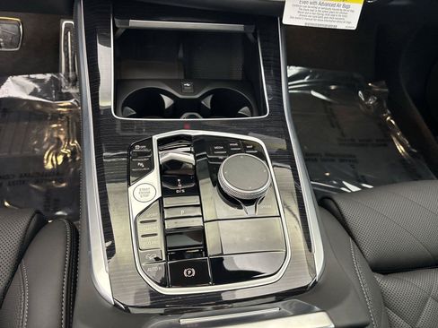 New 2026 BMW X5 xDrive40i w/ M Sport Package AWD/4WD image 23