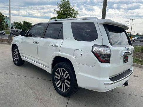 Used 2018 Toyota 4Runner Limited AWD/4WD image 20