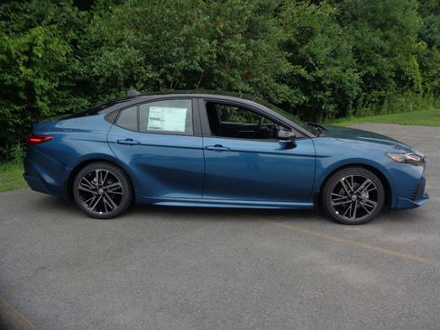 New 2026 Toyota Camry XSE AWD/4WD image 4