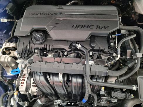 Used 2025 Hyundai Elantra SEL FWD image 30