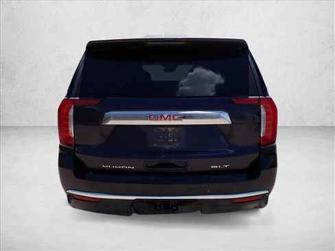 Used 2023 GMC Yukon XL SLT w/ SLT Luxury Package AWD/4WD image 13