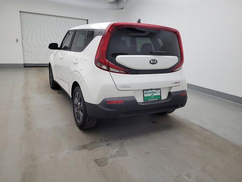 Used 2021 Kia Soul S image 6