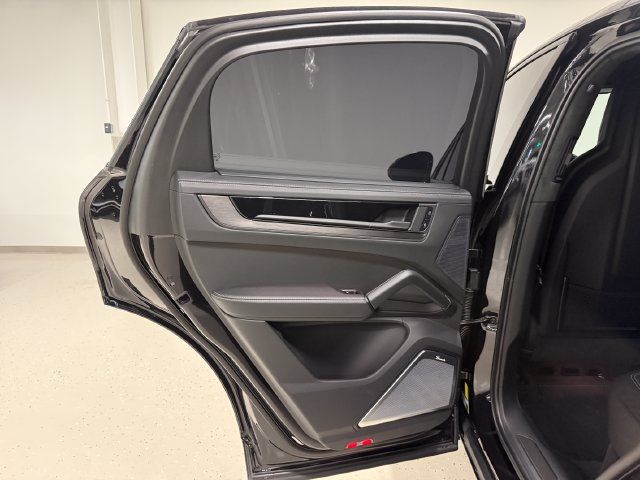 Certified 2026 Porsche Cayenne Turbo GT AWD/4WD image 35