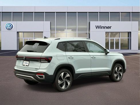 New 2026 Volkswagen Taos SE AWD/4WD image 5