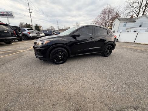 Used 2019 Honda HR-V LX image 27