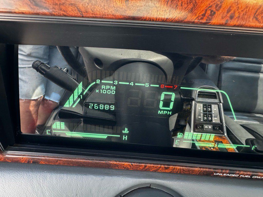 Used 1989 Chrysler LeBaron Premium FWD image 31